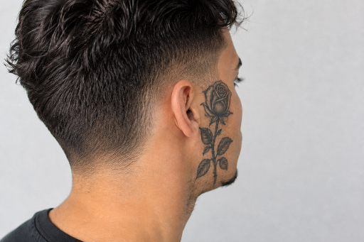 Tatuagem facial